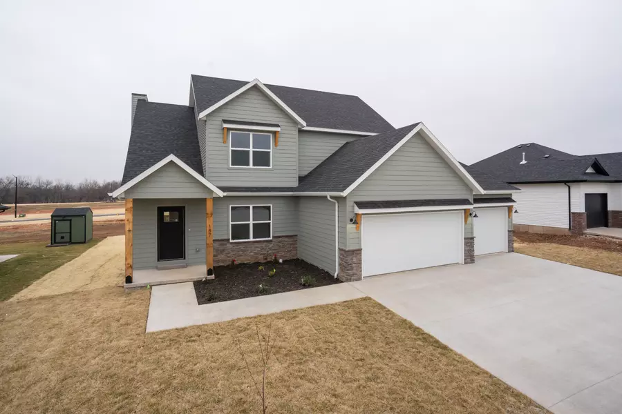 2129 E Will ST, Republic, MO 65738