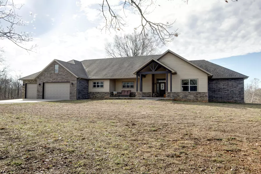 1770 Logan Ridge RD, Ozark, MO 65721