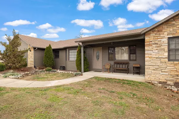 Walnut Shade, MO 65771,401 Oak Brook Ests LN