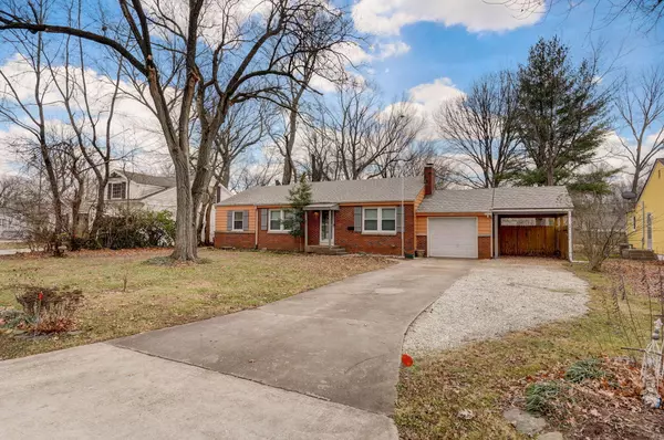 2364 E Manchester ST, Springfield, MO 65804