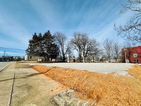 Neosho, MO 64850,108 E Mccord ST