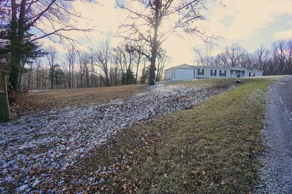 Seligman, MO 65745,9251 Elise Corn LN