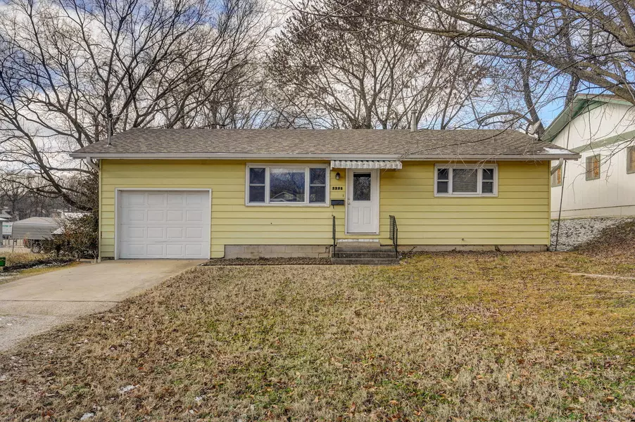 2225 N Fort AVE, Springfield, MO 65803