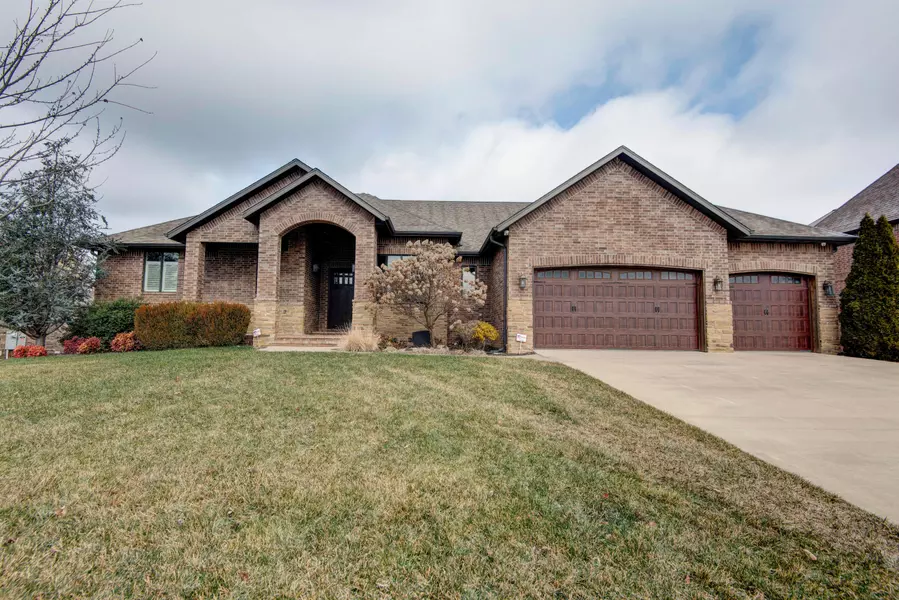 6011 Copper Ridge ST, Nixa, MO 65714