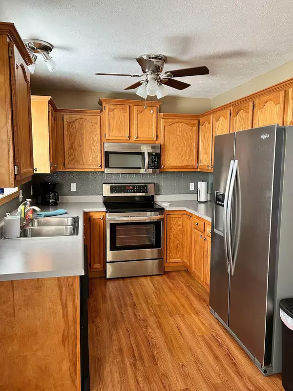 Republic, MO 65738,2632 E Lee ST