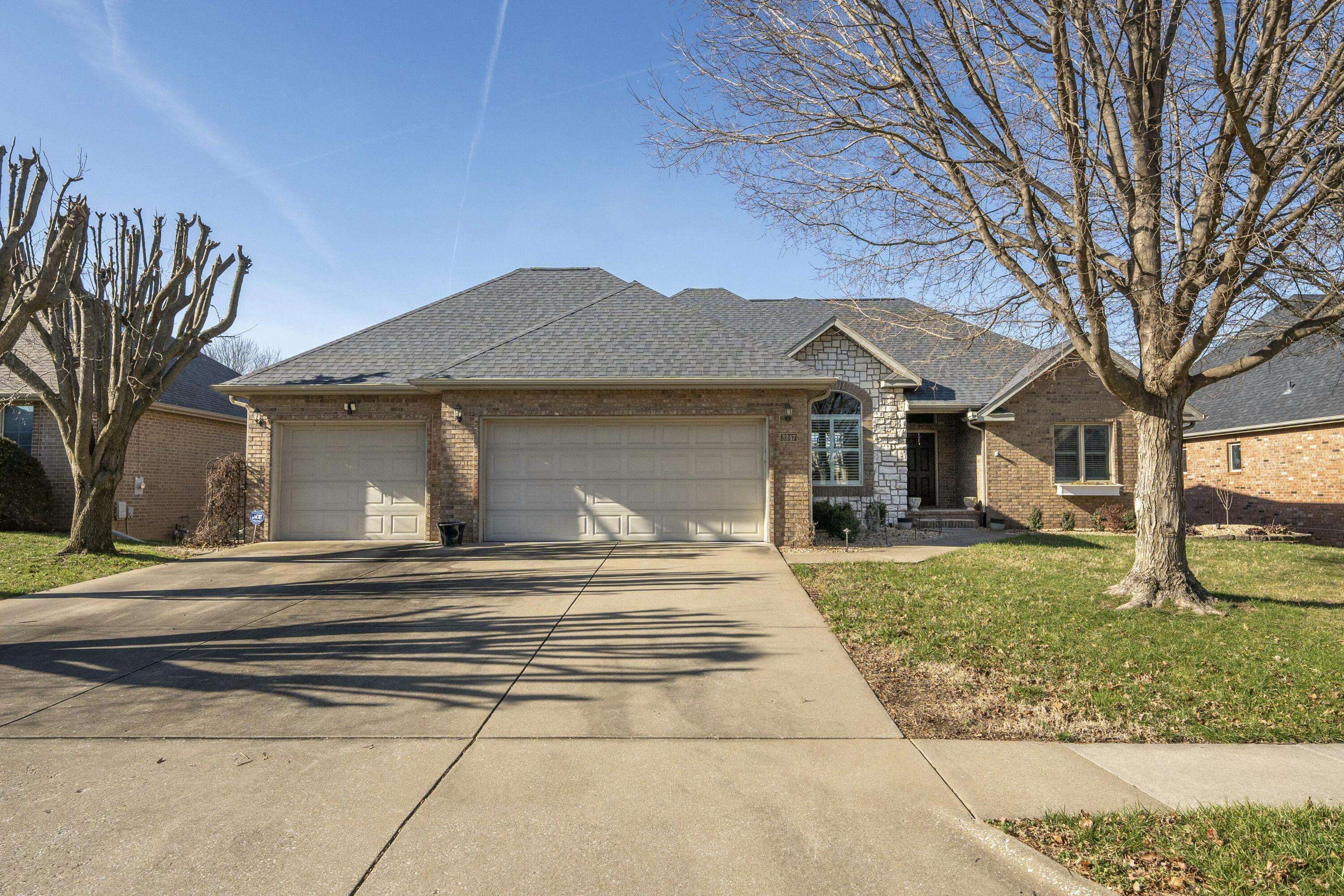 3247 S Linden AVE, Springfield, MO 65804