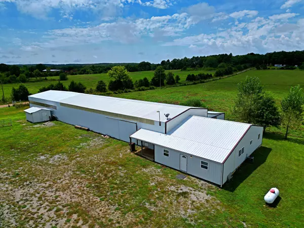 21019 Scenic RD, Summersville, MO 65571