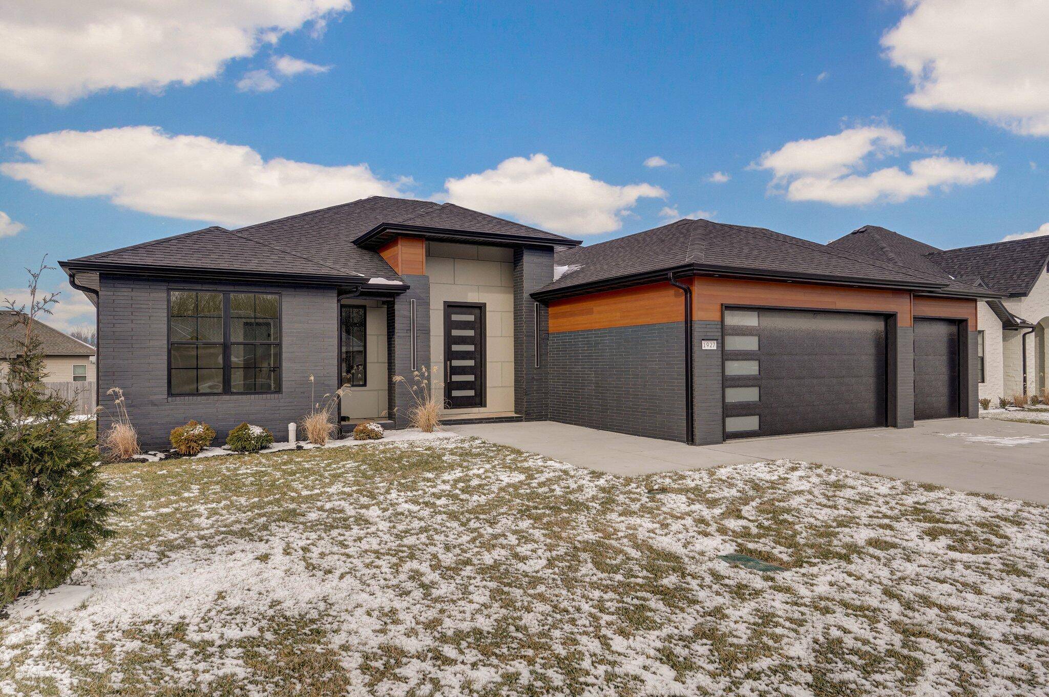 Strafford, MO 65757,1927 N Vineyard PL