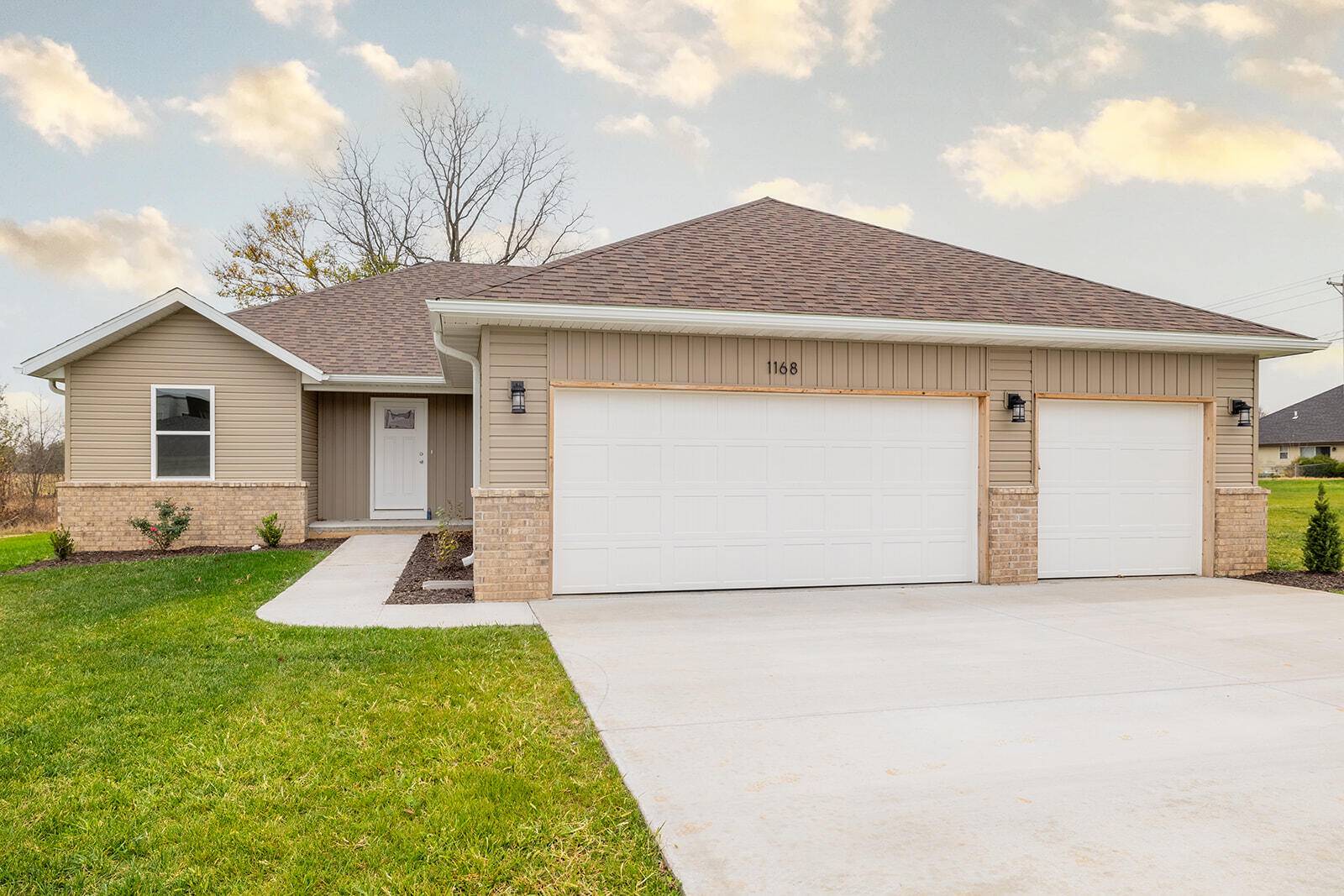 1168 N Maxine AVE, Nixa, MO 65714