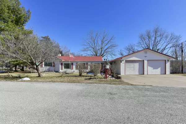 Cassville, MO 65625,9815 Old Exeter RD