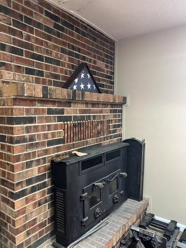 Ava, MO 65608,1306 Shull ST