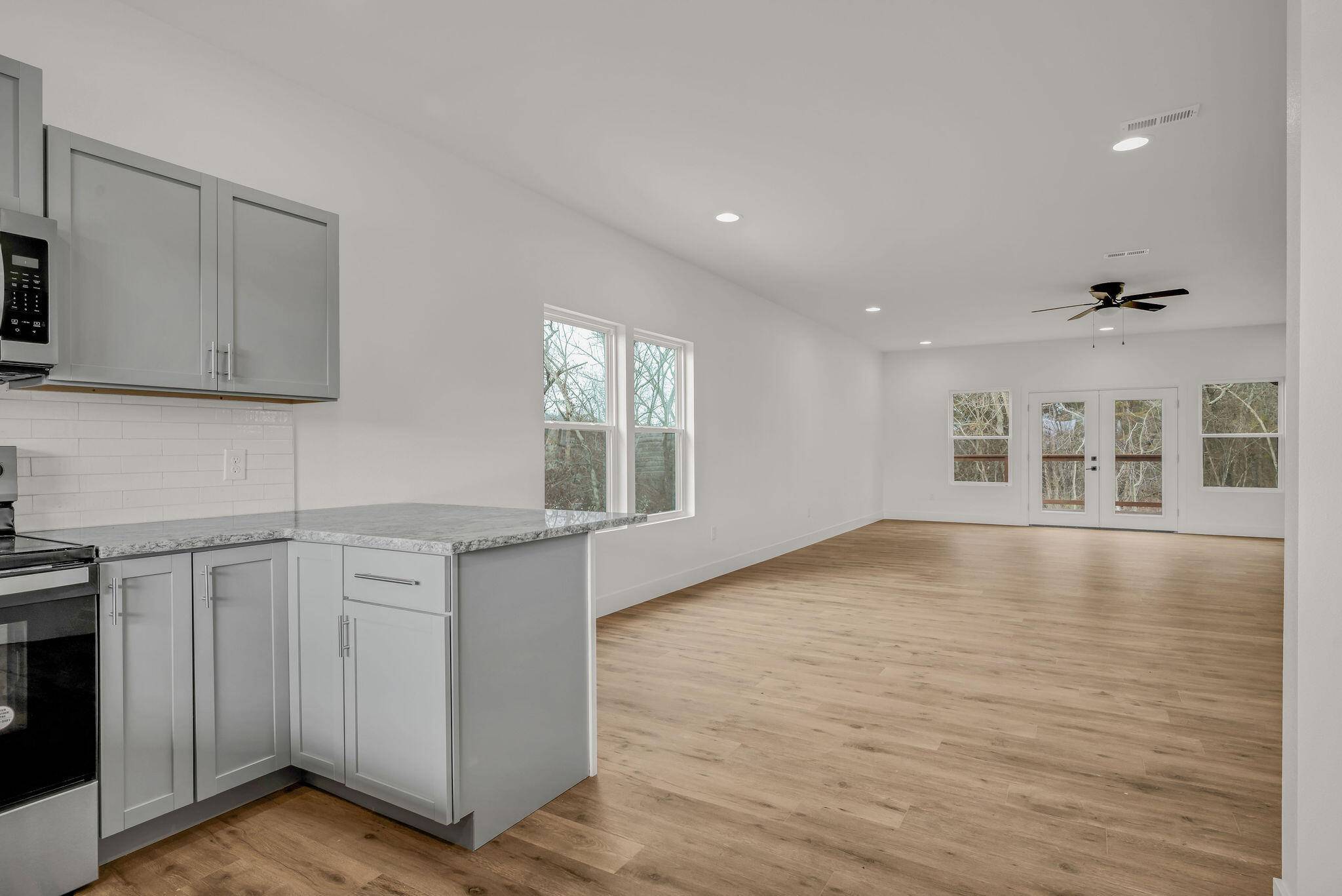 Anderson, MO 64831,800 E Maness