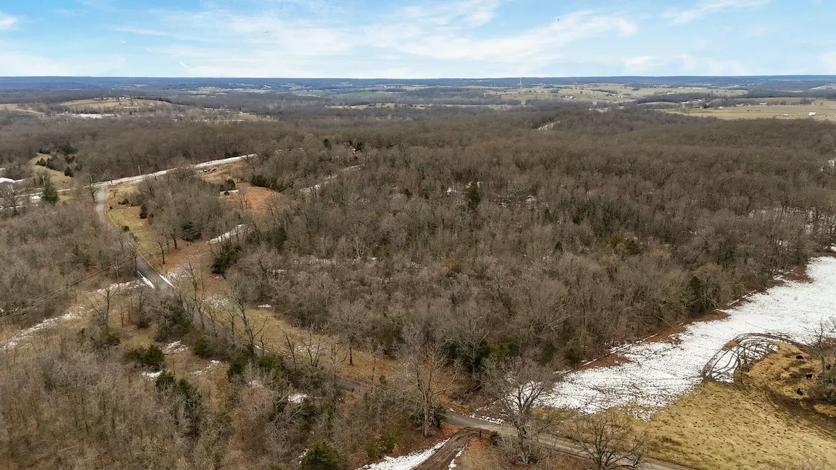Everton, MO 65646,000 Lawrence 1202