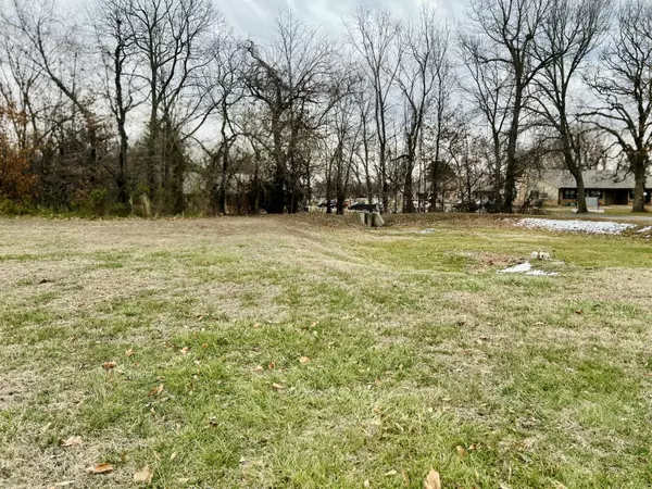 Bolivar, MO 65613,Lot 13 N Chicago AVE