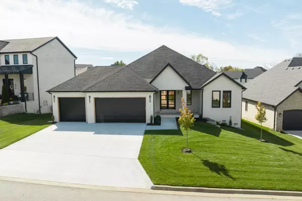 866 E Ailesbury RD,  Nixa,  MO 65714