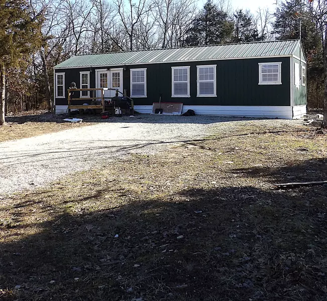 2561 Oak Ridge DR, Mountain Grove, MO 65711