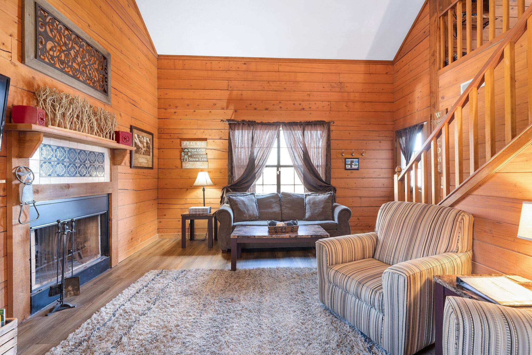 Branson, MO 65616,4 Cabin CT #4