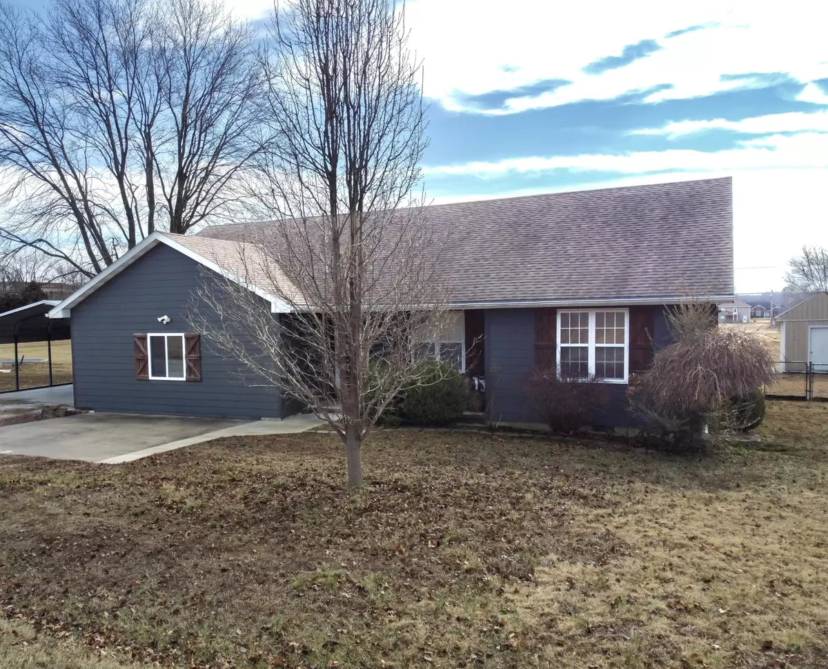 El Dorado Springs, MO 64744,104 E Golden AVE