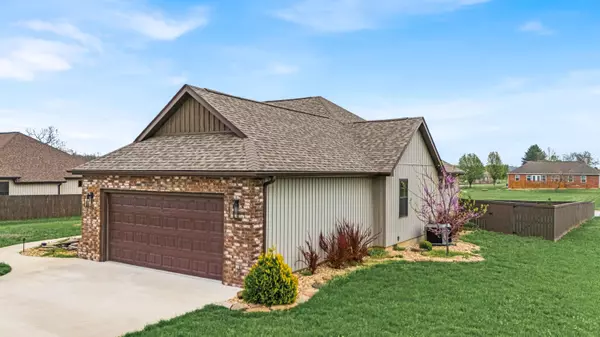 West Plains, MO 65775,2320 Aid Hodgson LN