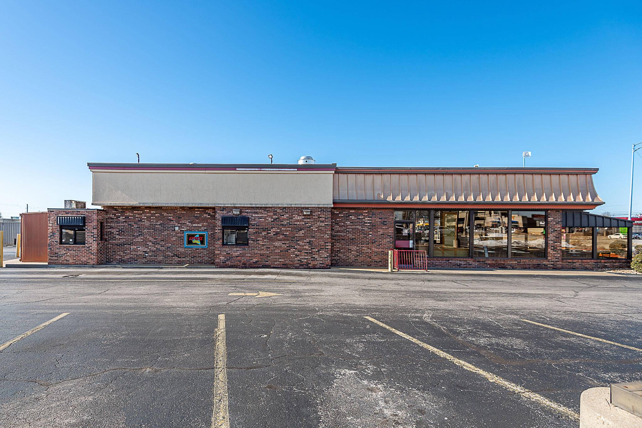Springfield, MO 65804,1272 E Battlefield RD