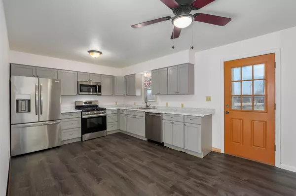 Miller, MO 65707,602 E Jones