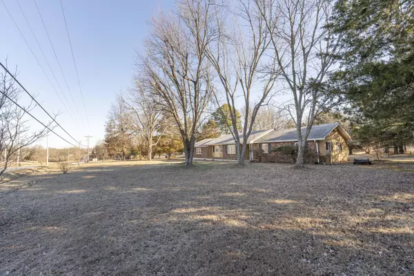 Rogersville, MO 65742,5816 E Farm Rd 168