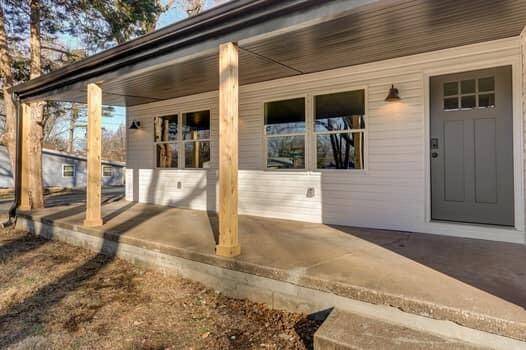 Springfield, MO 65804,1505 E Lindberg ST