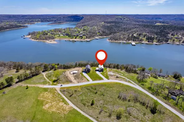 Cape Fair, MO 65624,534 Meltons Peninsula RD