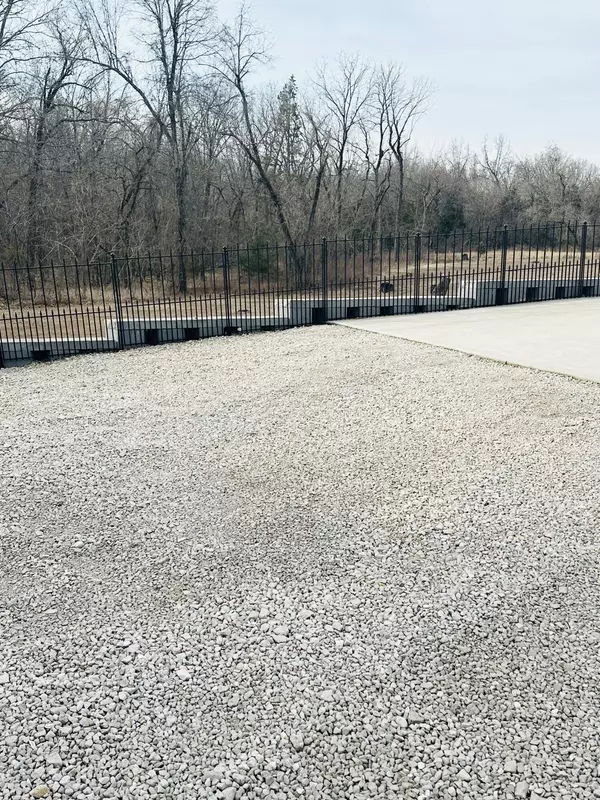 Brighton, MO 65617,5284 W Farm Road 6