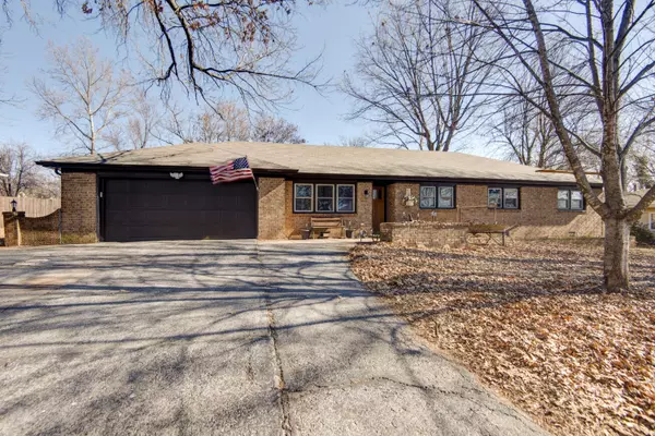 406 Watson ST,  Willard,  MO 65781