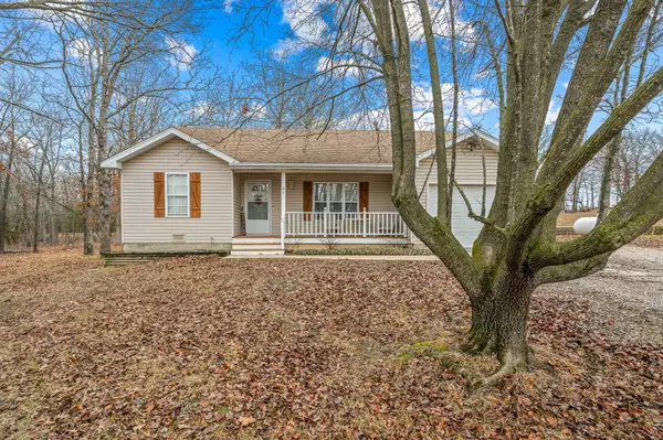 Marshfield, MO 65706,84 Oak Crest DR
