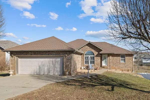 2908 N Fremont RD, Ozark, MO 65721