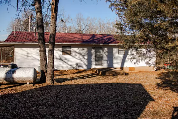 Winona, MO 65588,17162 Edgewood DR