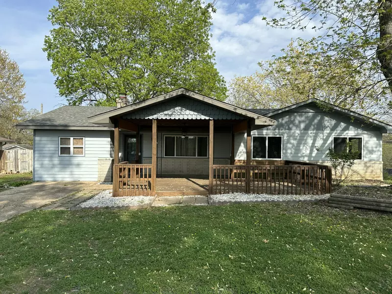 210 Pine Street, West Plains, MO 65775