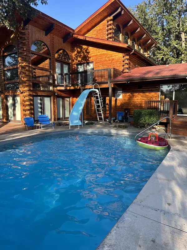 Reeds Spring, MO 65737,241 Nine Center CT