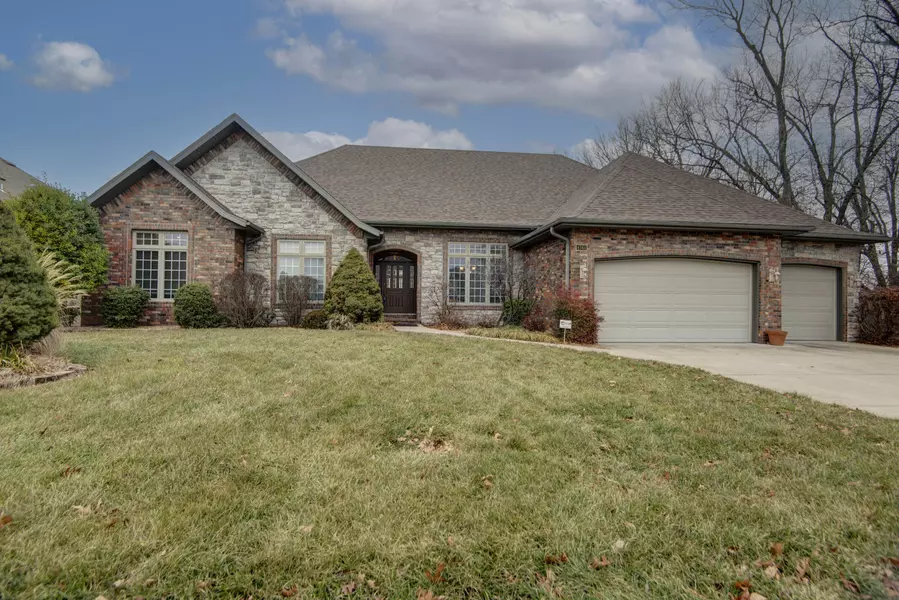 4361 E Berkeley ST, Springfield, MO 65809