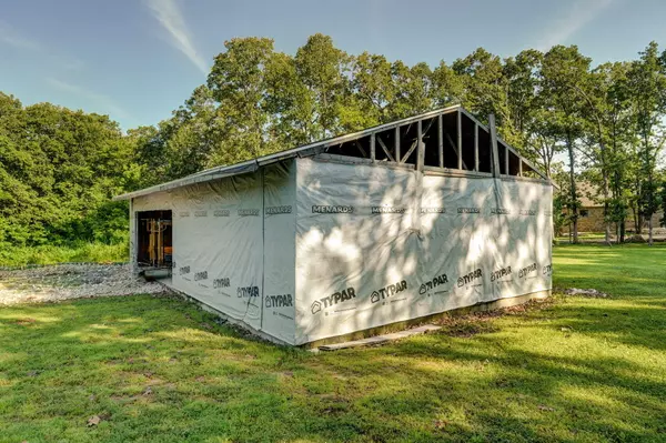 Marshfield, MO 65706,109 Glen Garry DR