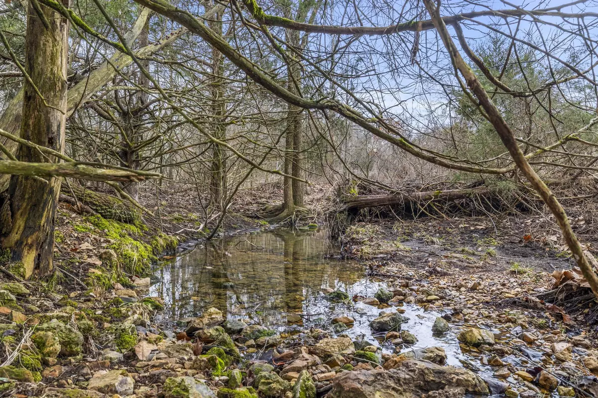 Norwood, MO 65717,3802 Hatfield Road