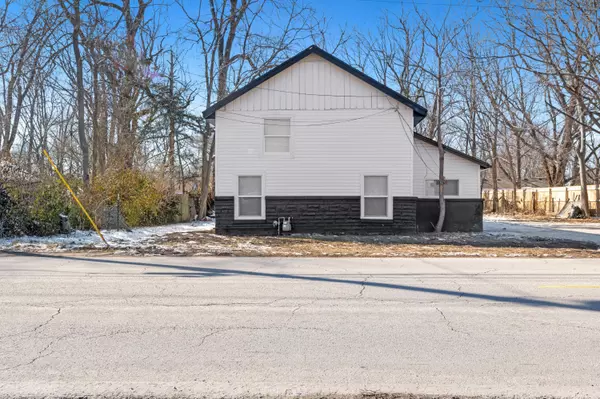 1837 N Golden AVE, Springfield, MO 65802