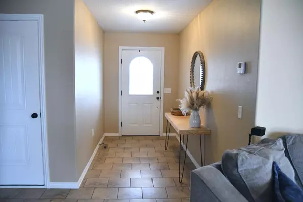 Bolivar, MO 65613,1245 E 471st RD