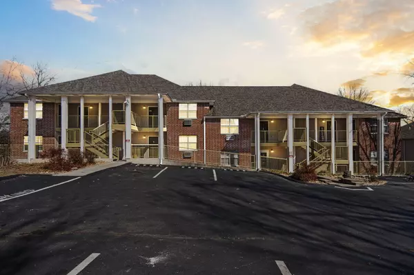 Branson, MO 65616,200 Golf View DR #4