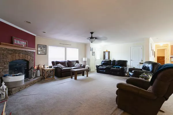 6216 County Road 1360 West Plains, MO 65775