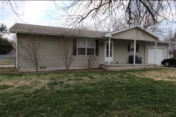 854 Fraker ST, Marshfield, MO 65706