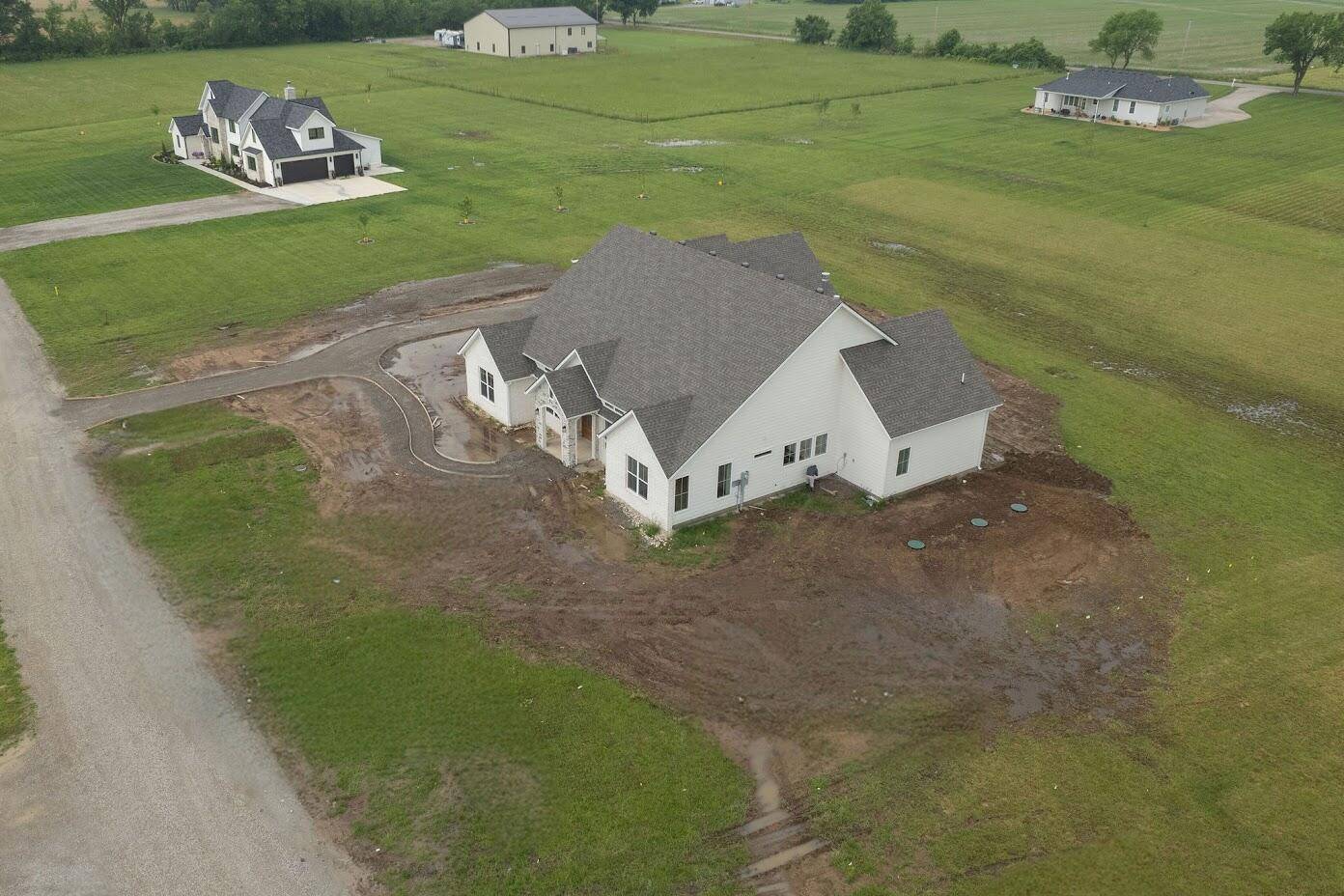Pittsburg, KS 66762,1207 Meadow LN