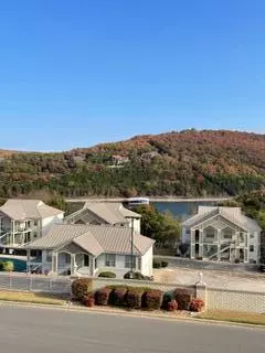 Hollister, MO 65672,280 Villa DR #2