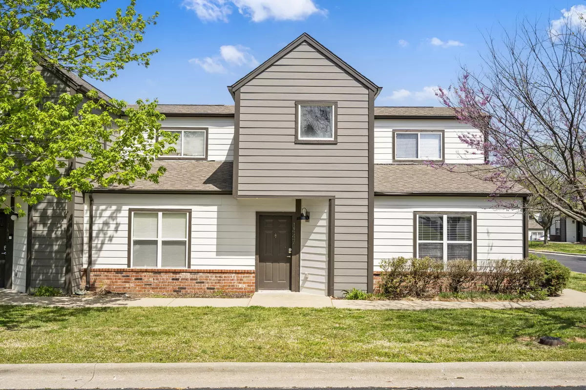 Springfield, MO 65803,1446 E Redwood LN