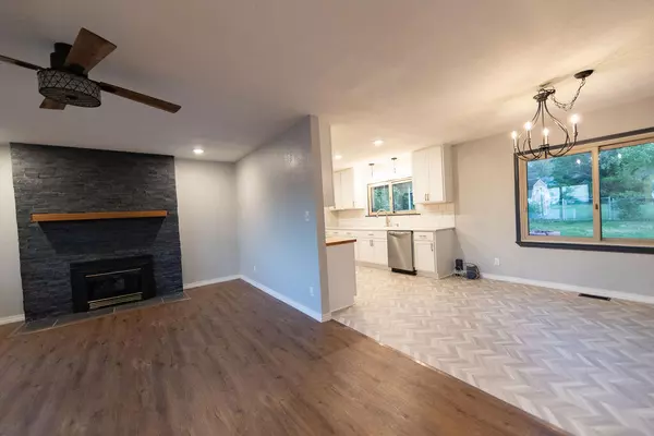 West Plains, MO 65775,912 Armstrong AVE