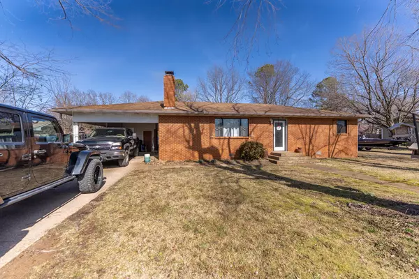 Thayer, MO 65791,313 Beatrice