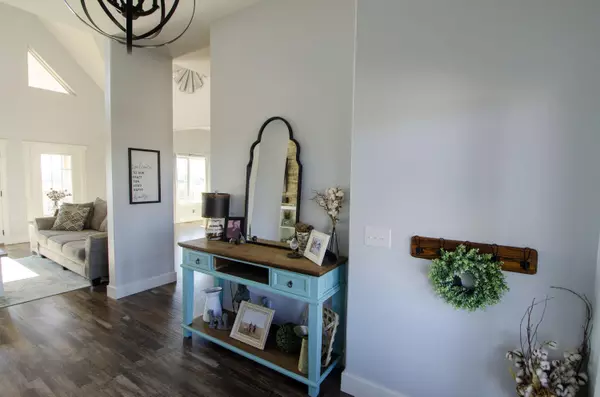 Republic, MO 65738,292 Woodman LN