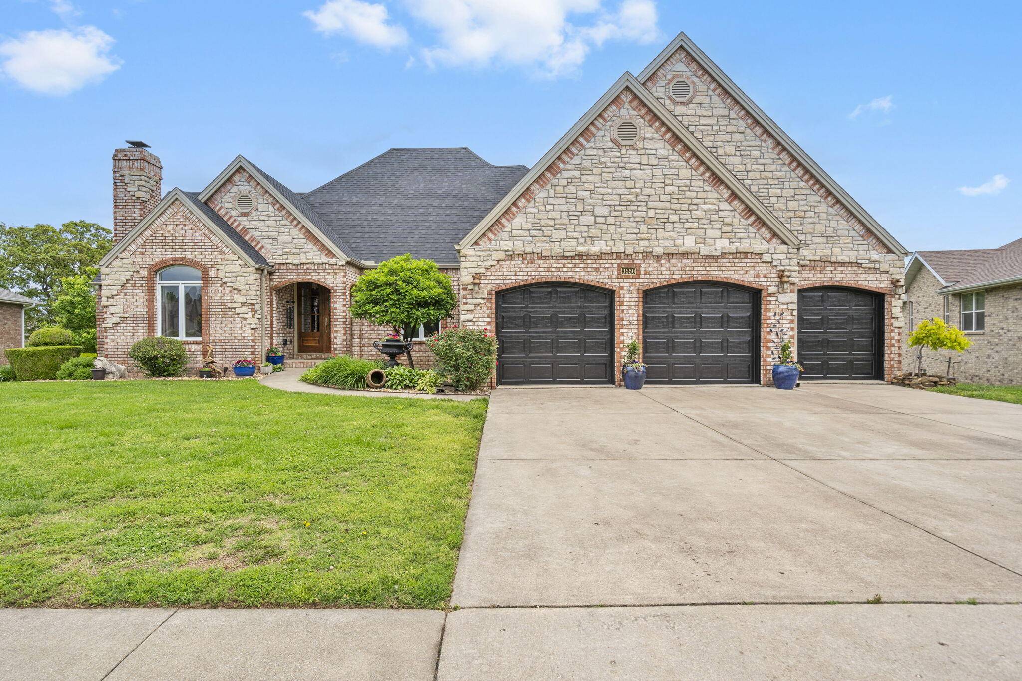 3550 W Morningside PL, Springfield, MO 65807